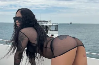 QV $200 , Sexy Thick Lightskin... - Image 3