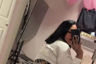 AVAILABLE NEWARK OUTCALLS and ... - Image 1